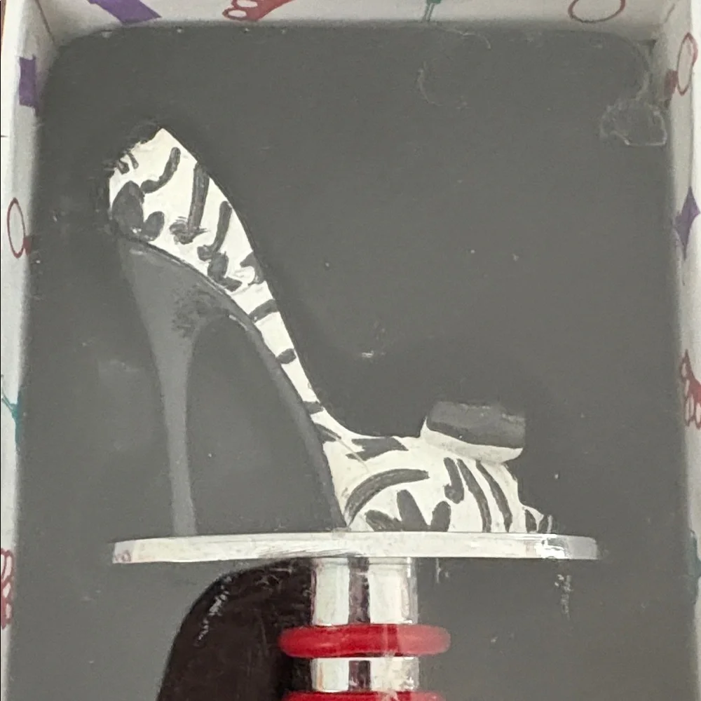 Zebra Print High Heel Wine Stopper